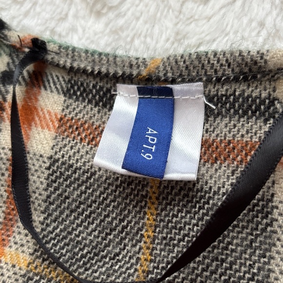 Apt.9 Plaid Poncho/Wrap with Fringe - Picture 3 of 9